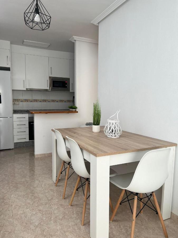 加鲁查Atico Duplex Con Vista Mar Y Terraza Privada A 200M De La Playa Hasta 6 Personas公寓 外观 照片